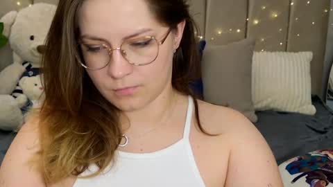 Snapshot of briarwynn chatting on June 3, 10:04 pm briarwynn online show from June 3, 10:04 pm