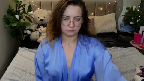 Snapshot of briarwynn chatting on June 16, 7:49 pm briarwynn online show from June 16, 7:49 pm