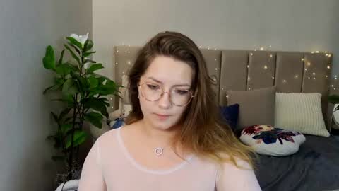 Snapshot of briarwynn chatting on August 4, 6:54 pm briarwynn online show from August 4, 6:54 pm
