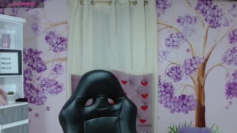 DAYANNA online show from September 20, 2:45 am