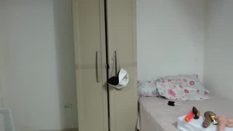 brida_angela29 online show from April 21, 12:22 pm