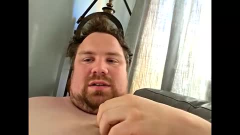 bridgeedude28 online show from April 29, 6:50 am