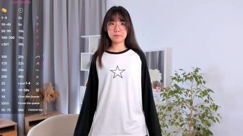 Hanna online show from November 18, 1:00 am