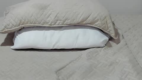    online show from January 9, 8:55 pm