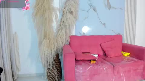    online show from October 14, 12:06 pm