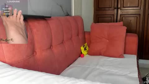    online show from October 31, 11:44 am