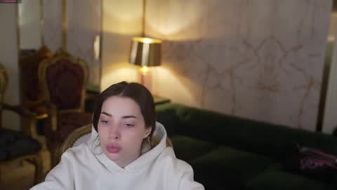 Diamonds Girls online show from December 1, 7:57 am