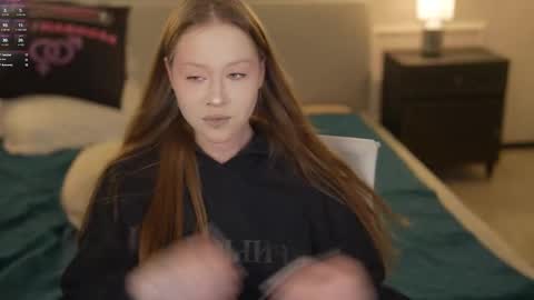 Diamonds Girls online show from December 13, 7:42 pm