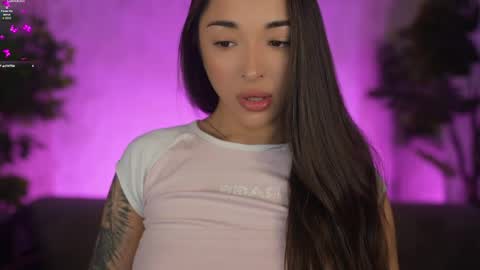 Diamonds Girls online show from April 19, 8:02 am