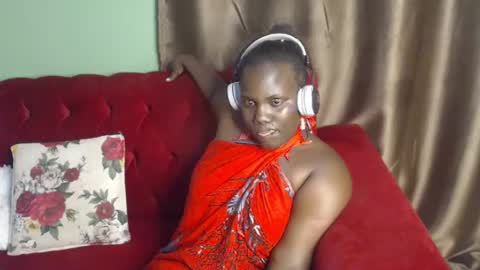 Snapshot of brightebony chatting on January 2, 7:51 pm Bright online show from January 2, 7:51 pm