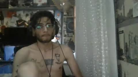 brighteyes3137 online show from May 22, 4:12 pm