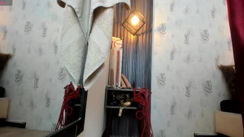 Snapshot of brigittemiller chatting on January 12, 4:40 pm BRIGITTE online show from January 12, 4:40 pm