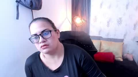 Snapshot of brigittemiller chatting on October 10, 4:06 pm BRIGITTE online show from October 10, 4:06 pm