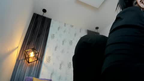 Snapshot of brigittemiller chatting on October 19, 4:18 pm BRIGITTE online show from October 19, 4:18 pm