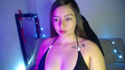 Snapshot of brihana21 chatting on September 14, 12:54 am Bri your Favorite online show from September 14, 12:54 am