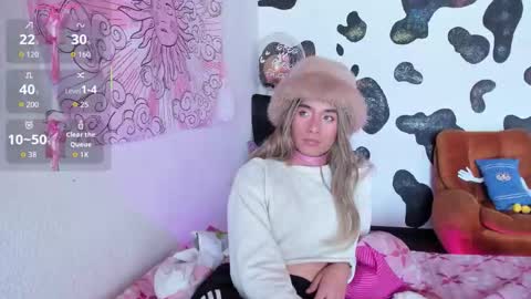 Snapshot of brihanna_cooper chatting on October 10, 4:50 pm bri online show from October 10, 4:50 pm