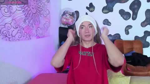 Snapshot of brihanna_cooper chatting on October 19, 5:02 pm bri online show from October 19, 5:02 pm