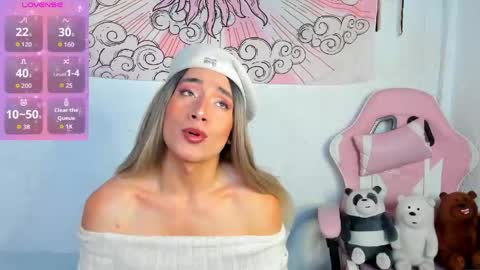 Snapshot of brihanna_cooper chatting on May 15, 2:46 pm bri online show from May 15, 2:46 pm