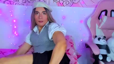 Snapshot of brihanna_cooper chatting on July 7, 2:54 pm bri online show from July 7, 2:54 pm
