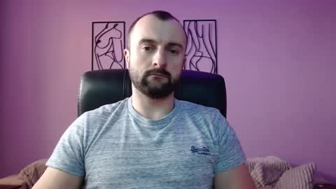 Snapshot of brindlefly69 chatting on February 12, 11:40 am brindlefly69 online show from February 12, 11:40 am