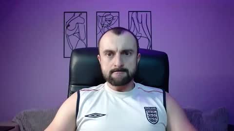 Snapshot of brindlefly69 chatting on February 14, 2:33 pm brindlefly69 online show from February 14, 2:33 pm