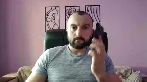 Snapshot of brindlefly69 chatting on February 24, 11:43 am brindlefly69 online show from February 24, 11:43 am