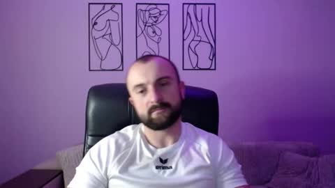 Snapshot of brindlefly69 chatting on November 7, 11:43 am brindlefly69 online show from November 7, 11:43 am