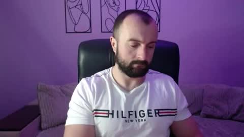 Snapshot of brindlefly69 chatting on December 20, 12:01 pm brindlefly69 online show from December 20, 12:01 pm