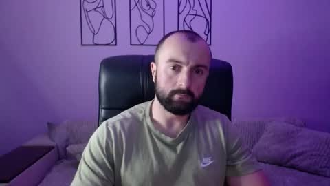 Snapshot of brindlefly69 chatting on January 6, 11:36 am brindlefly69 online show from January 6, 11:36 am