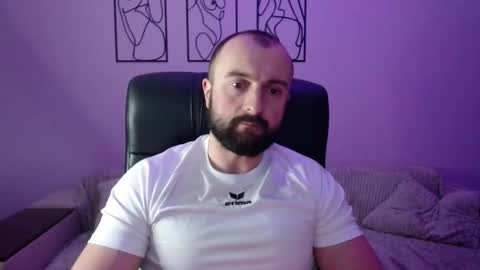 Snapshot of brindlefly69 chatting on January 8, 11:45 am brindlefly69 online show from January 8, 11:45 am