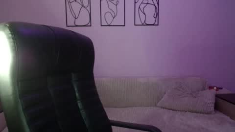 Snapshot of brindlefly69 chatting on February 3, 11:48 am brindlefly69 online show from February 3, 11:48 am