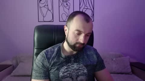 Snapshot of brindlefly69 chatting on February 10, 11:47 am brindlefly69 online show from February 10, 11:47 am