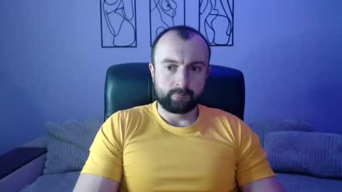 Snapshot of brindlefly69 chatting on February 19, 11:28 am brindlefly69 online show from February 19, 11:28 am