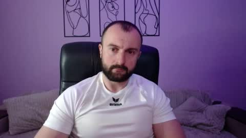 Snapshot of brindlefly69 chatting on April 7, 10:48 am brindlefly69 online show from April 7, 10:48 am