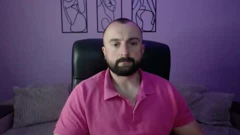Snapshot of brindlefly69 chatting on April 28, 10:53 am brindlefly69 online show from April 28, 10:53 am