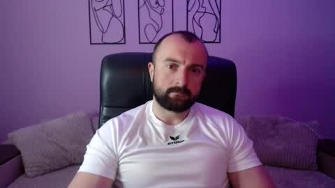 Snapshot of brindlefly69 chatting on May 9, 10:42 am brindlefly69 online show from May 9, 10:42 am