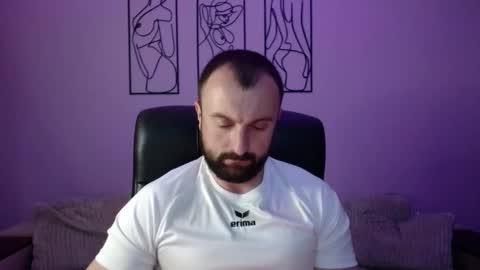 Snapshot of brindlefly69 chatting on May 12, 10:23 am brindlefly69 online show from May 12, 10:23 am
