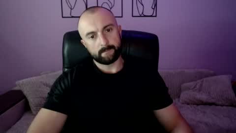 brindlefly69 online show from June 18, 10:30 am