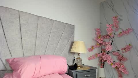 ANGIE online show from November 8, 12:38 pm