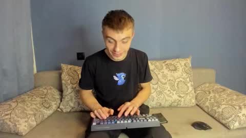 Snapshot of bristlebback chatting on September 30, 6:57 pm bristlebback online show from September 30, 6:57 pm