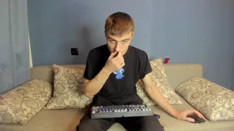 Snapshot of bristlebback chatting on October 4, 5:55 pm bristlebback online show from October 4, 5:55 pm