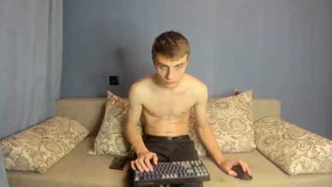 Snapshot of bristlebback chatting on October 22, 3:45 pm bristlebback online show from October 22, 3:45 pm