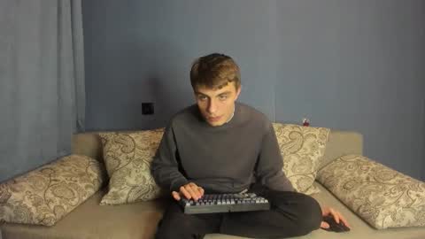 bristlebback online show from November 8, 4:29 pm