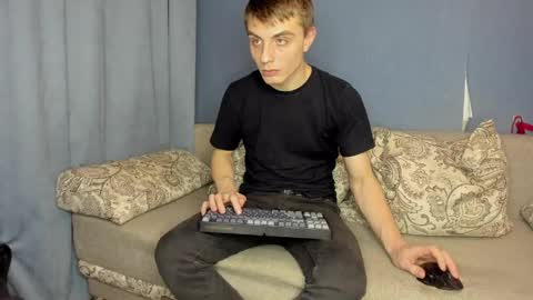 bristlebback online show from April 19, 6:10 pm