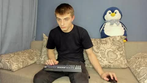 bristlebback online show from April 20, 4:32 pm