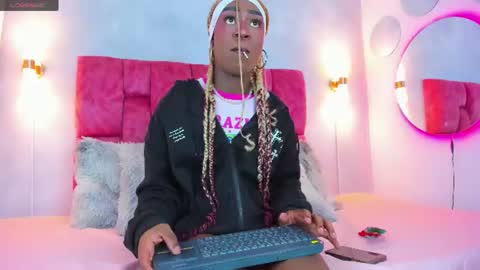 Snapshot of brit_rivas chatting on July 25, 10:07 pm . online show from July 25, 10:07 pm