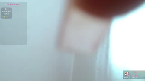 britannie_ online show from May 5, 11:29 am