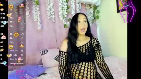 Snapshot of britany_hot_girl chatting on June 14, 7:32 am britany_hot_girl online show from June 14, 7:32 am