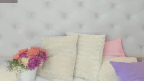 Snapshot of brithany_rousee chatting on December 3, 7:11 pm Brithany Rousee online show from December 3, 7:11 pm