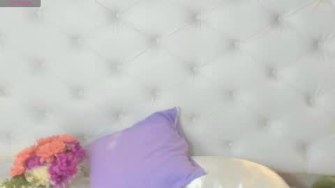 Snapshot of brithany_rousee chatting on December 5, 7:17 pm Brithany Rousee online show from December 5, 7:17 pm